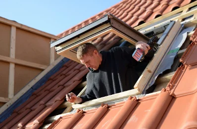 Pose de fenêtres de toit Velux à Lescuns